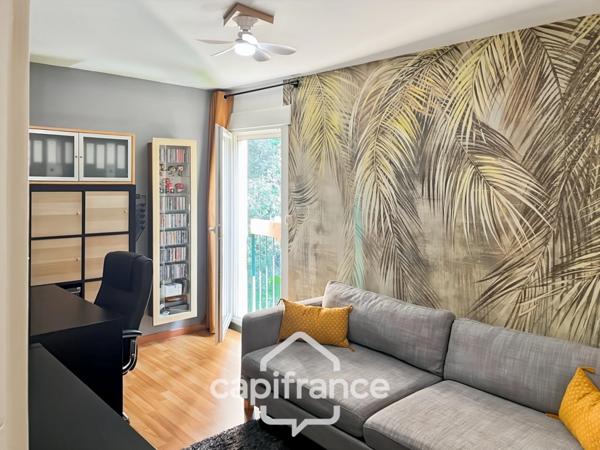 Appartement à vendre 4 pièces LA SEYNE SUR MER (83), grand T4 de 81m2 - Loggia - Garage et Cave.