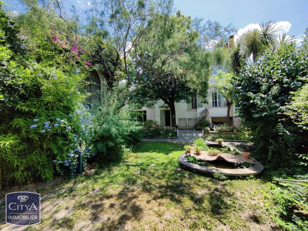 Maison à vendre 7 pièces 189.2m² Nîmes (30000)