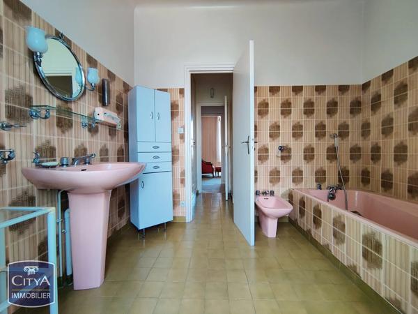 Maison à vendre 7 pièces 189.2m² Nîmes (30000)