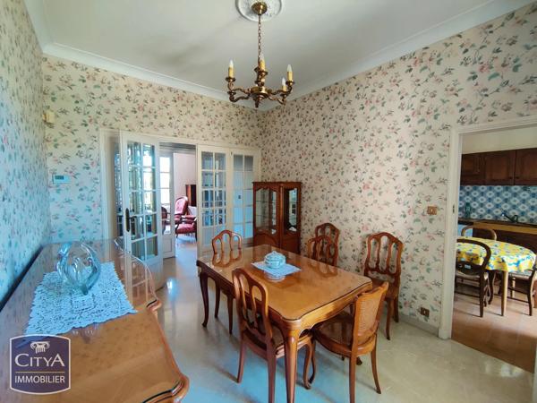 Maison à vendre 7 pièces 189.2m² Nîmes (30000)