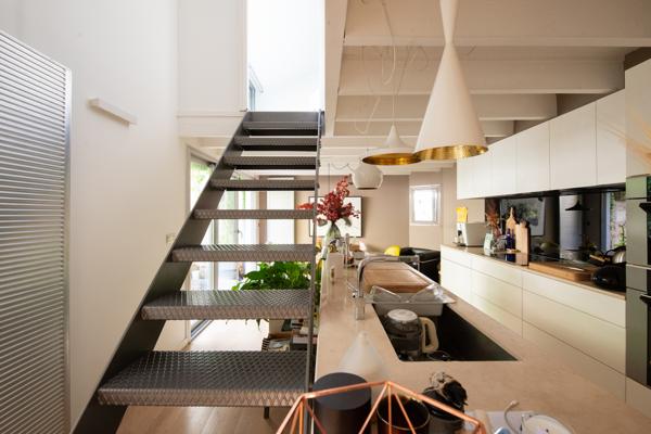 ARCHITECTURE TRANSFORMÉE - LOFT AVEC PISCINE AUX CHARTRONS - Bordeaux
