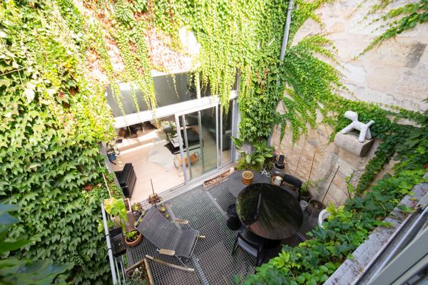 ARCHITECTURE TRANSFORMÉE - LOFT AVEC PISCINE AUX CHARTRONS - Bordeaux