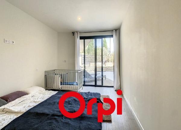 Maison à vendre    5 pièces •  Bandol