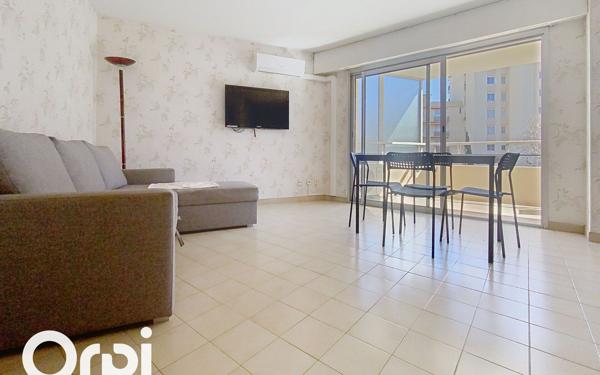 Appartement à vendre    2 pièces • 38 m2 Fréjus