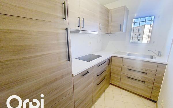 Appartement à vendre    2 pièces • 38 m2 Fréjus