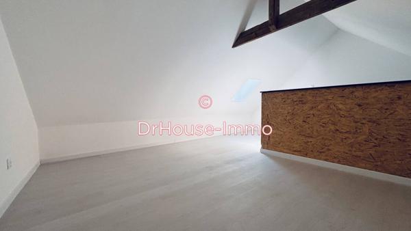 Immeuble à vendre 3 pièces de 200 m²