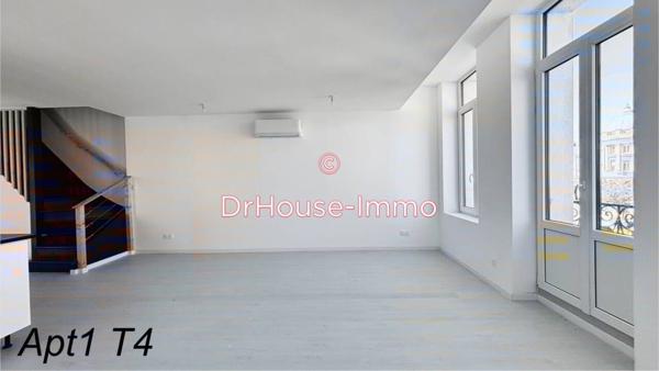 Immeuble à vendre 3 pièces de 200 m²