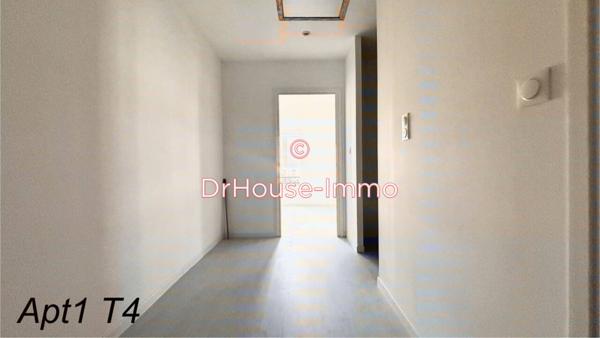 Immeuble à vendre 3 pièces de 200 m²