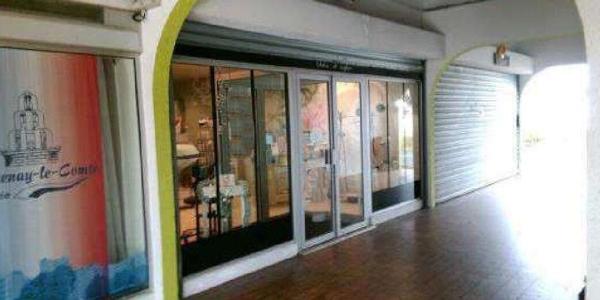 Local commercial à vendre - Centre commercial