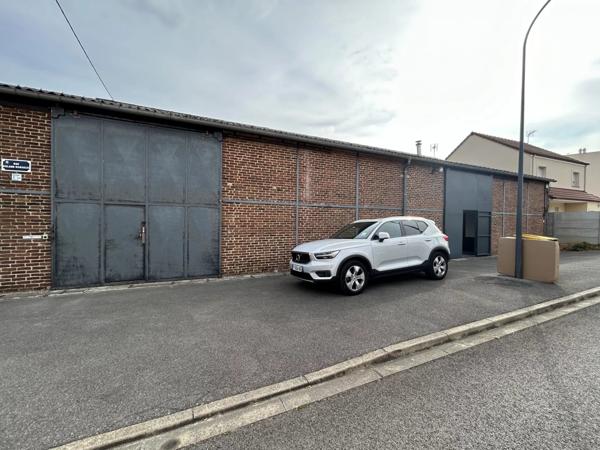 Location Local commercial 9 pièces 351 m2 à Saint-Quentin