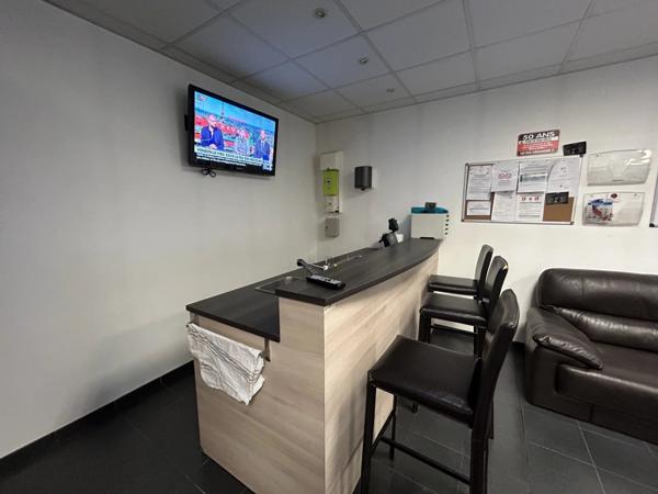 Location Local commercial 9 pièces 351 m2 à Saint-Quentin