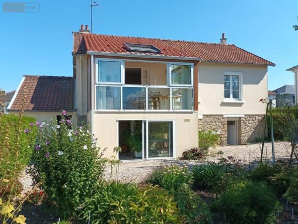 Maison à vendre à Saint-Berthevin en Mayenne (53940), ref : 53005-2110