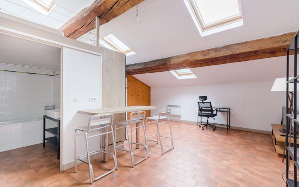 Appartement à vendre    2 pièces • 29,60 m2 Lyon 2