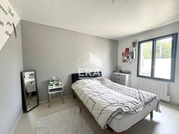 MAISON RECENTE  A 8 MINUTES DE SURGERES/ 3 CHAMBRES/ JARDIN