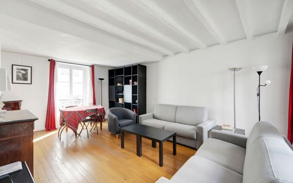Appartement à vendre    3 pièces • 60 m2 Paris 1