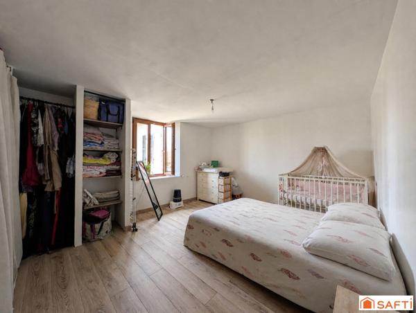 Maison 5p, 140m² + batiment 200m² à rénover