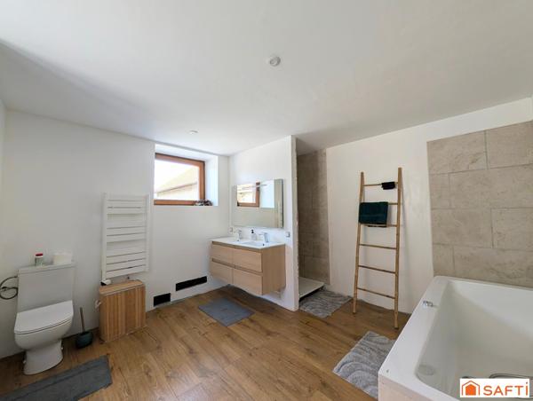 Maison 5p, 140m² + batiment 200m² à rénover