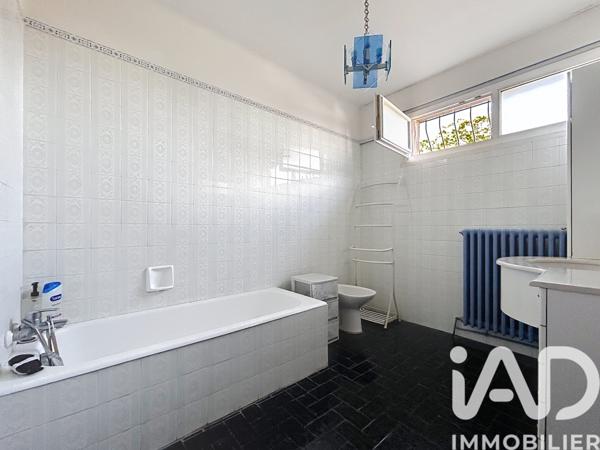 Maison à vendre 7 pièces 178,33 m² Istres