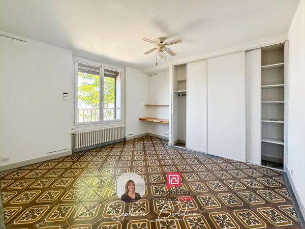 Maison Draguignan 7 pièces -180 m2 - 3000 m2 de terrain  zone UCA