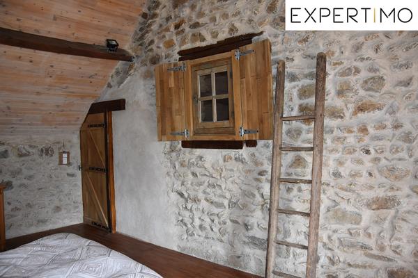 Menat (63560) Menat, Maison coup de coeur de 102 m² - terrain 2010m²