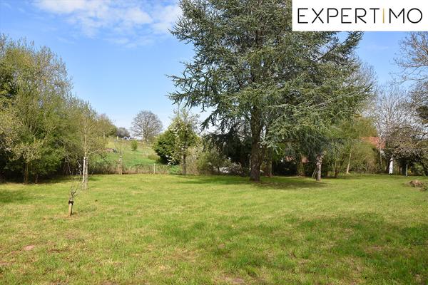 Menat (63560) Menat, Maison coup de coeur de 102 m² - terrain 2010m²