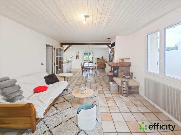 Maison 6 pièces - 200 m² Exclusivité efficity