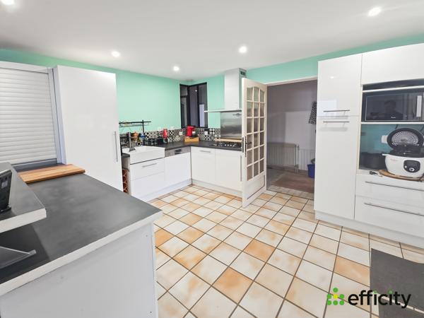 Maison 6 pièces - 200 m² Exclusivité efficity