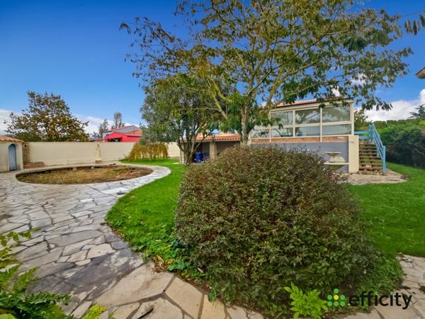 Maison 6 pièces - 200 m² Exclusivité efficity