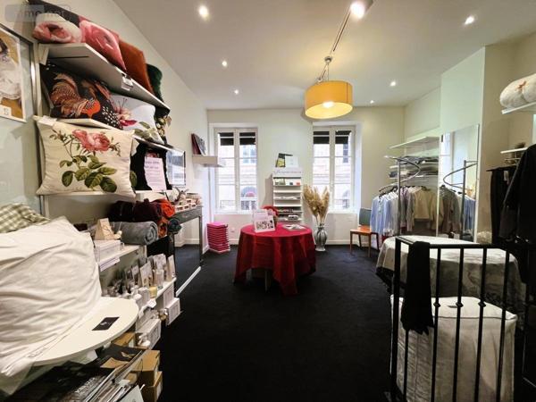 Fonds et/ou murs commerciaux à vendre à La Roche-sur-Yon en Vendée (85000), ref : 44086-1452