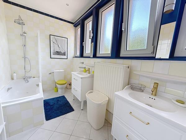 Belle maison de caractère de 205 m2 6 chambres en état irréprochable
