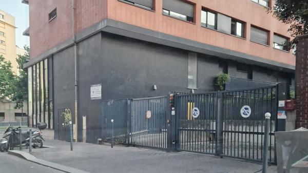 Place de parking sécurisé en sous sol