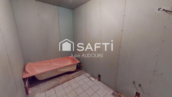 Maison de village à rénover - Terrain plus d'un hectare