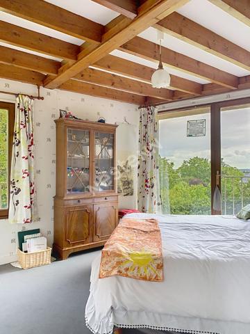 Maison d'architecte Soulaire Et Bourg -198 m² - 3 chambres - jardin