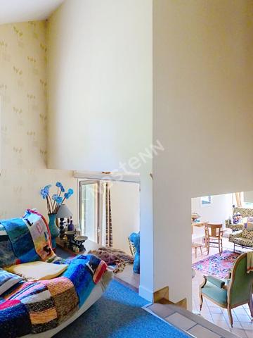 Maison d'architecte Soulaire Et Bourg -198 m² - 3 chambres - jardin
