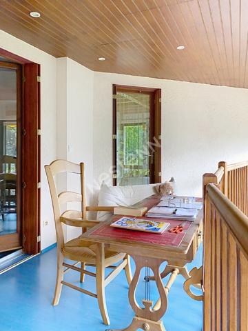 Maison d'architecte Soulaire Et Bourg -198 m² - 3 chambres - jardin