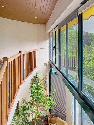 Maison d'architecte Soulaire Et Bourg -198 m² - 3 chambres - jardin