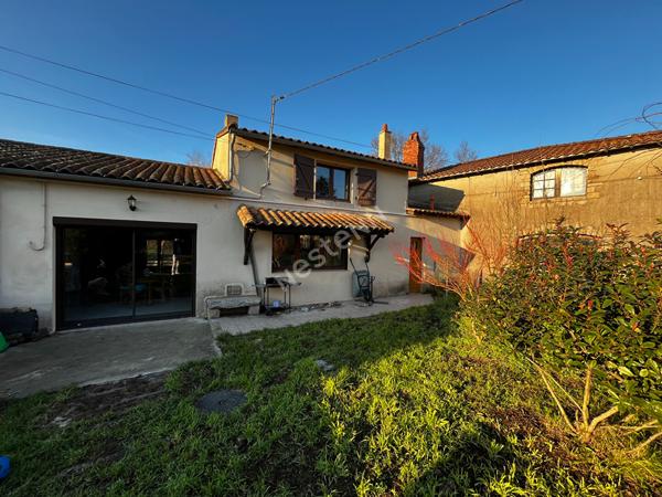 Maison Vallet à 5min du bourg et des commodités, à 3min de la Chapelle-heulin 5min de l'axe Nantes-Cholet et 20min de NANTES