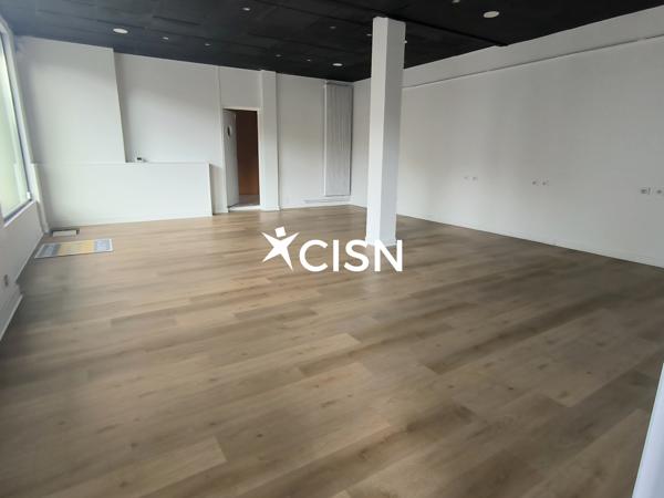 Location local - 137m² - 44600 - Saint-Nazaire