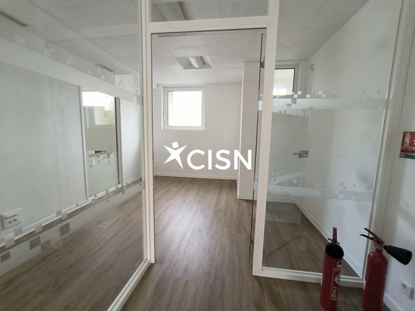 Location local - 137m² - 44600 - Saint-Nazaire