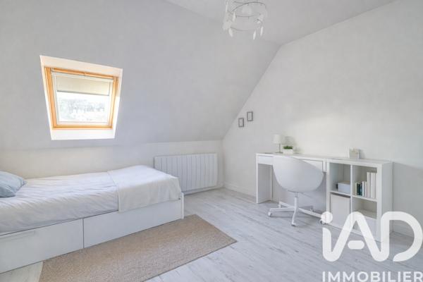 Maison à vendre 6 pièces 134 m² Saint-Leu-d'Esserent