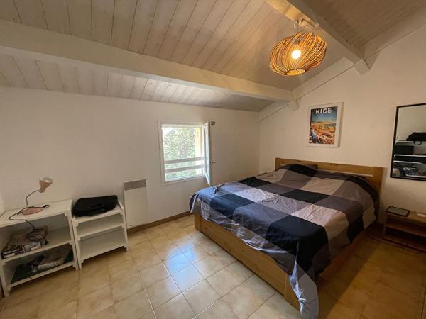 AIX EN PROVENCE - QUARTIER HOPITAL - T2/3  - STATIONNEMENT - CV A PIEDS