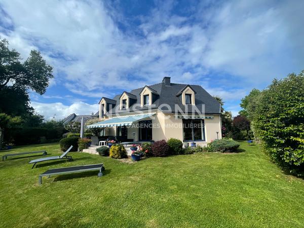 Maison Plescop 145 m2 terrain de 1269 m² 5 chambres