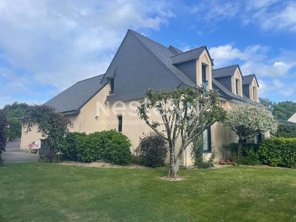 Maison Plescop 145 m2 terrain de 1269 m² 5 chambres