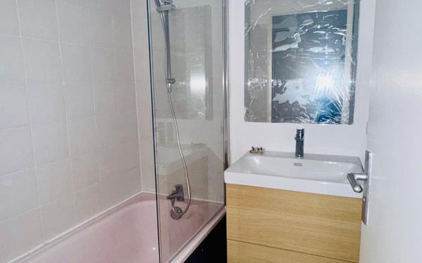 Appartement à vendre    1 pièce • 24,42 m2 Asnières-sur-Seine