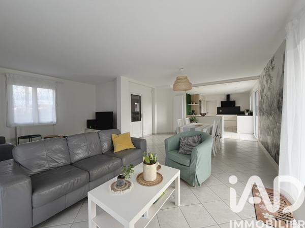 Maison à vendre 6 pièces 134,66 m² Montaigu-Vendée
