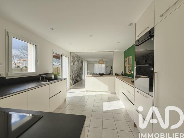 Maison à vendre 6 pièces 134,66 m² Montaigu-Vendée