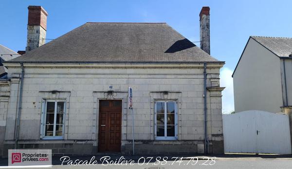 Maison de Bourg avec cour et jardin - Vernantes (49390)