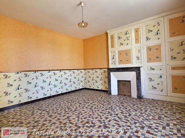 Maison de Bourg avec cour et jardin - Vernantes (49390)