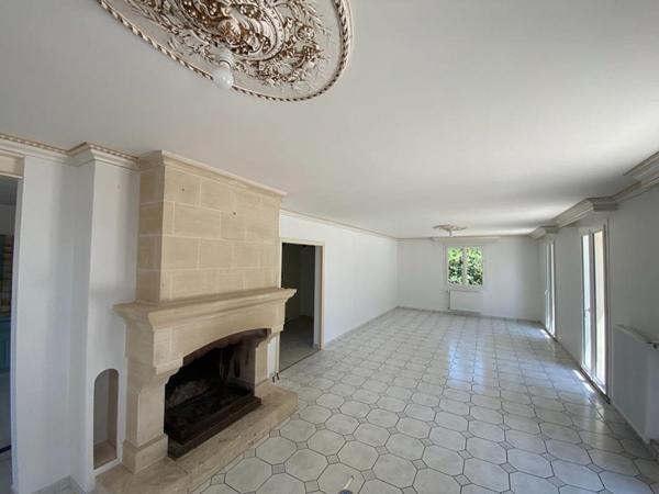 Maison proche IFS 6 pièce(s) 151 m2