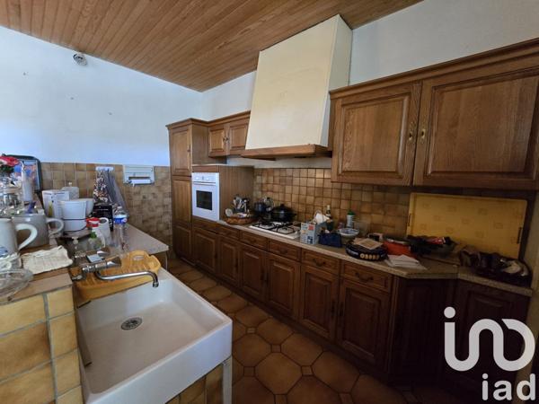 Maison de village 5 pièces de 126 m² à Durban-Corbières (11360)